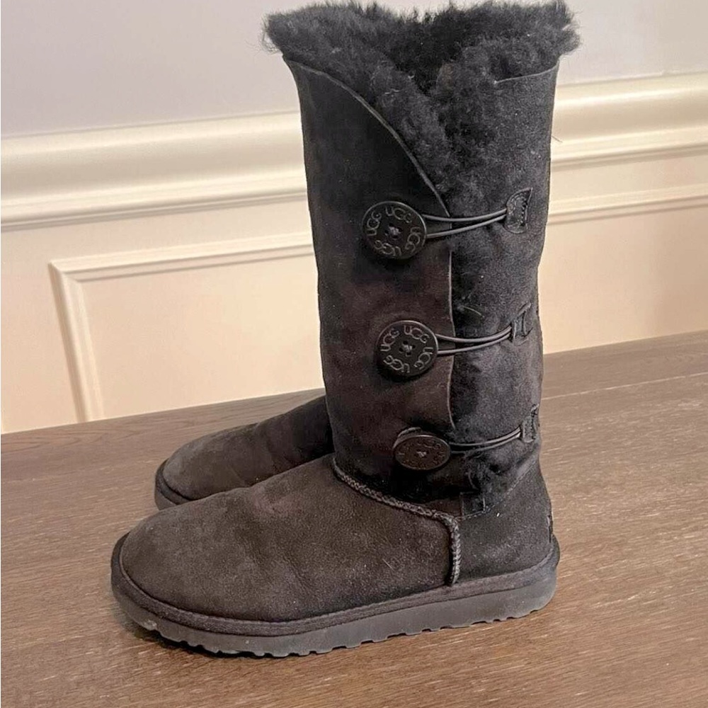Black UGG boots